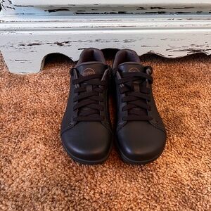 Lems Kourtney Grip Black Leather Sneakers. Mens size 6.5, women’s size 8.